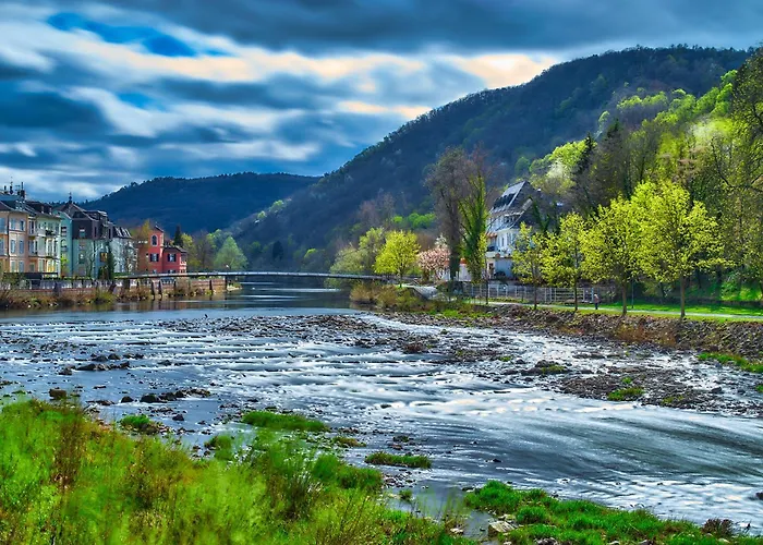 Neues Souterrain-apartment In Kurstadt *